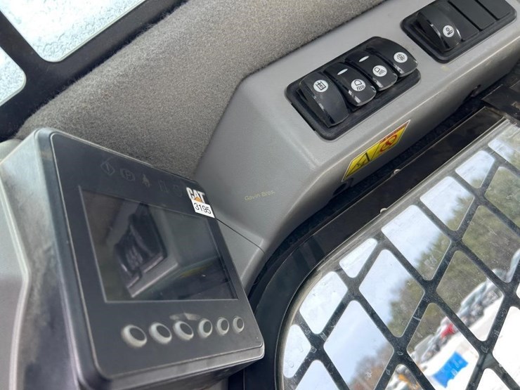 caterpillar-299d2-image-12