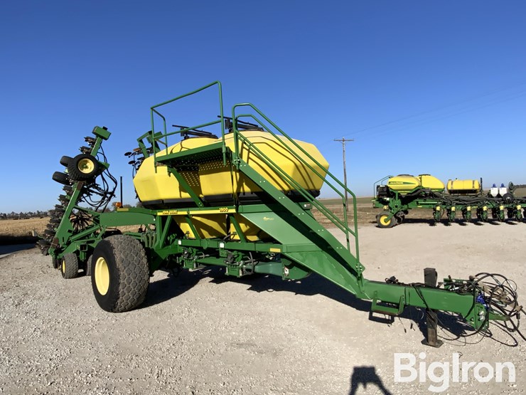 john-deere-1860-image-3