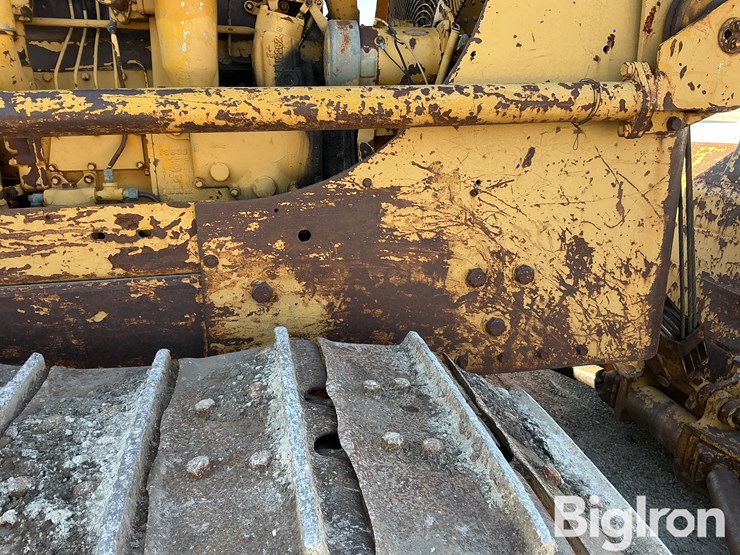 caterpillar-d7-image-14