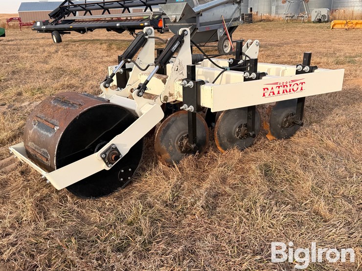 patriot-pivot-track-closer-image-5