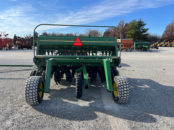 john-deere-750-image-8