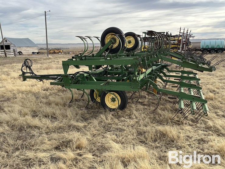 john-deere-1010-image-8