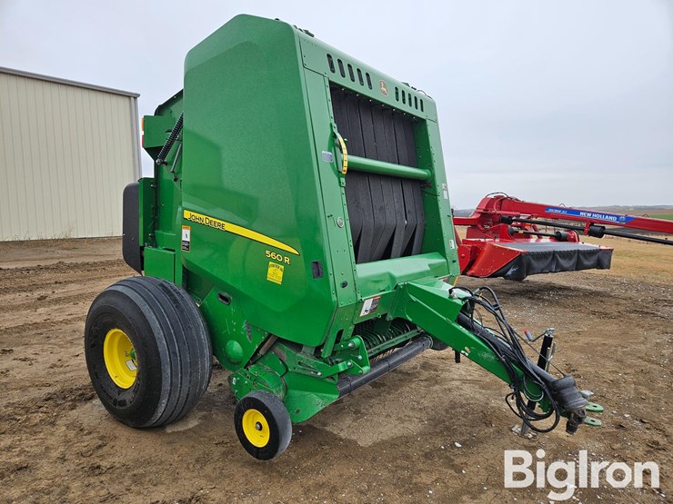 2020-john-deere-560r-image-3