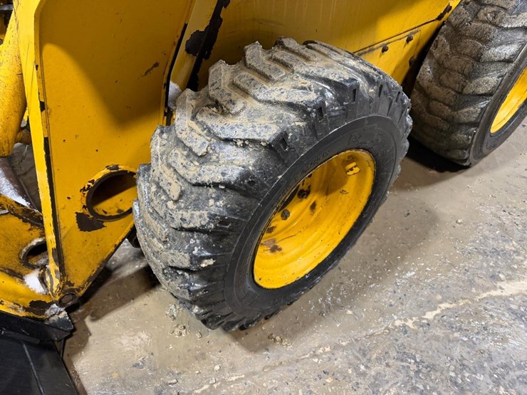 john-deere-260-image-12