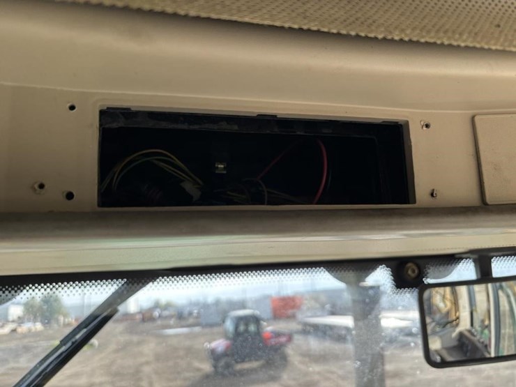 john-deere-7220-image-41