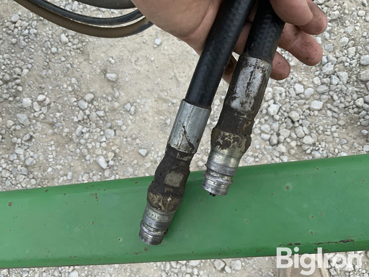 john-deere-630-image-12