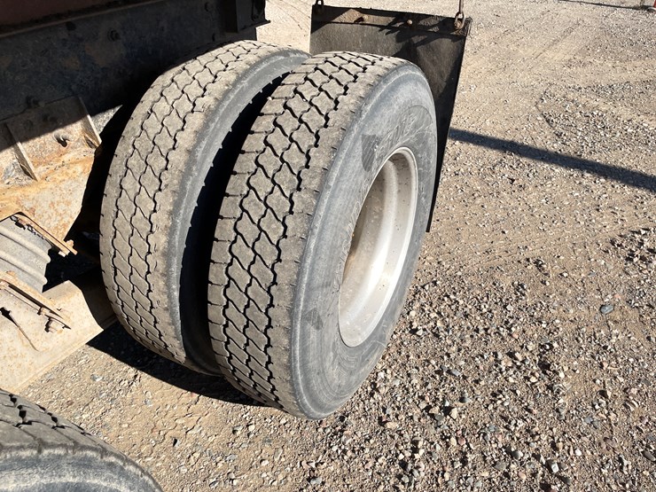 #1110-•-2002-international-5500i-6x4-dump-truck-(has-mn-title)-image-14