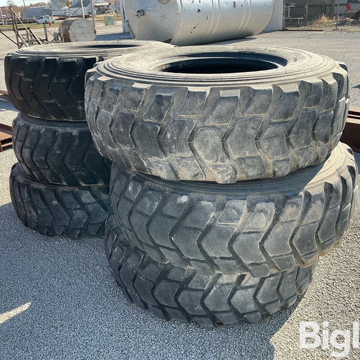 Bridgestone 17.5R25 Grader Tires