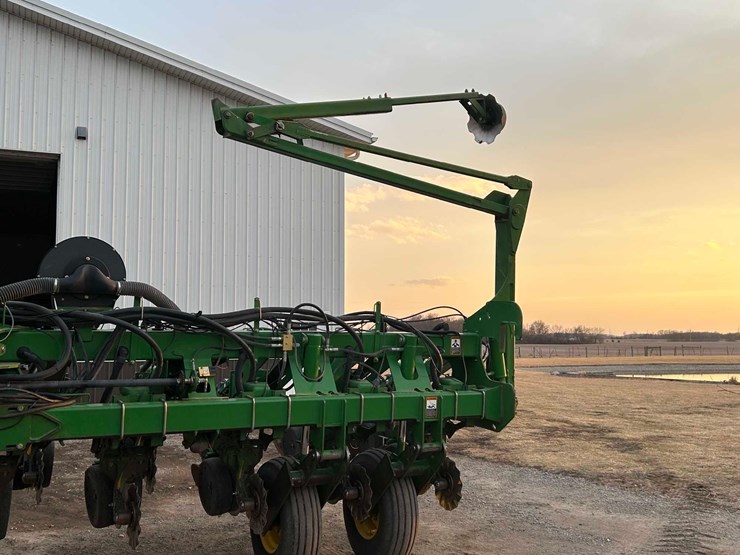 john-deere-1790-image-23