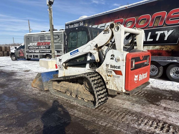 2018-bobcat-t740-image-3