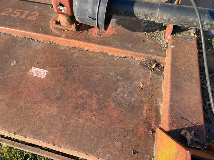 bush-hog-2512-image-8