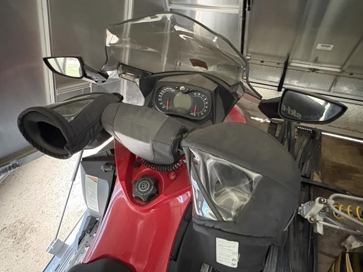 2--skidoo-snowmobiles-&-karavan-atomic-13-trailer-image-11