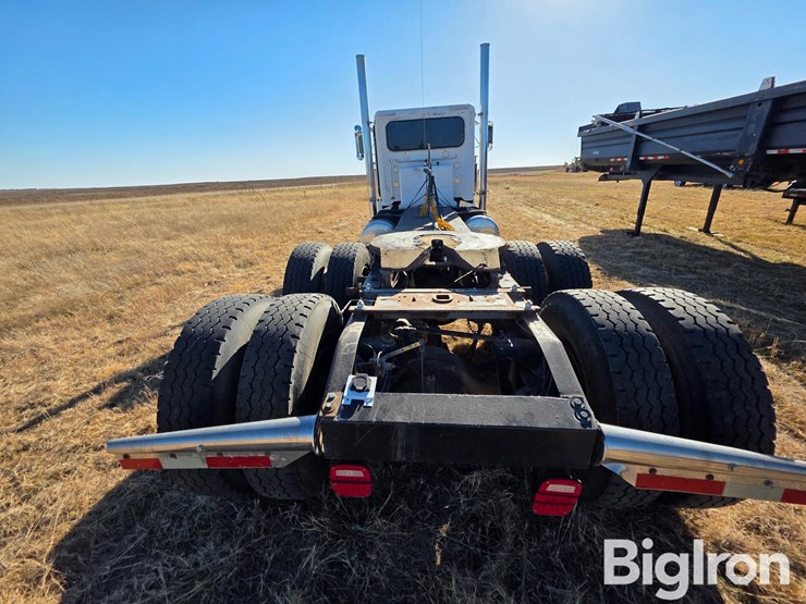 peterbilt-379-image-6