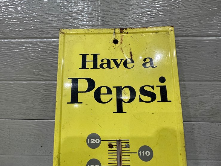 #7886-•-metal-pepsi-thermostat-sign-image-3