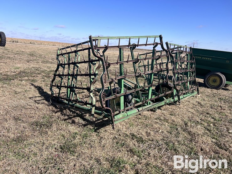 john-deere-24-image-7