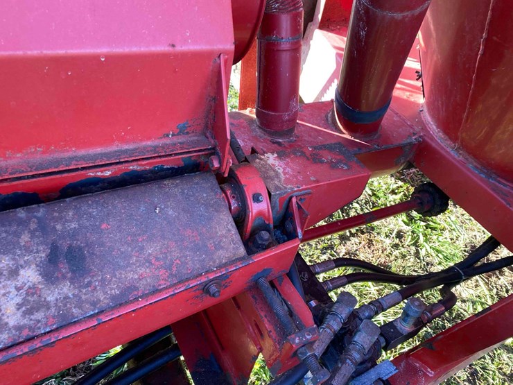 case-ih-1350-image-27