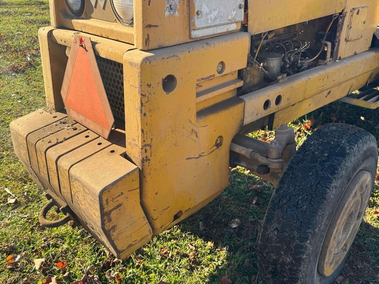 massey-ferguson-2500-image-14