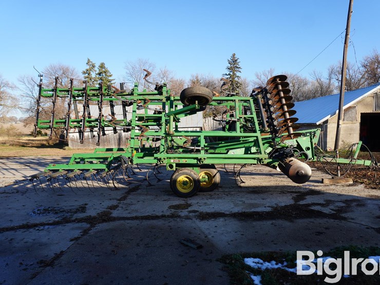 john-deere-726-image-4