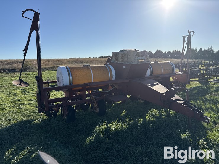 international-400-image-3