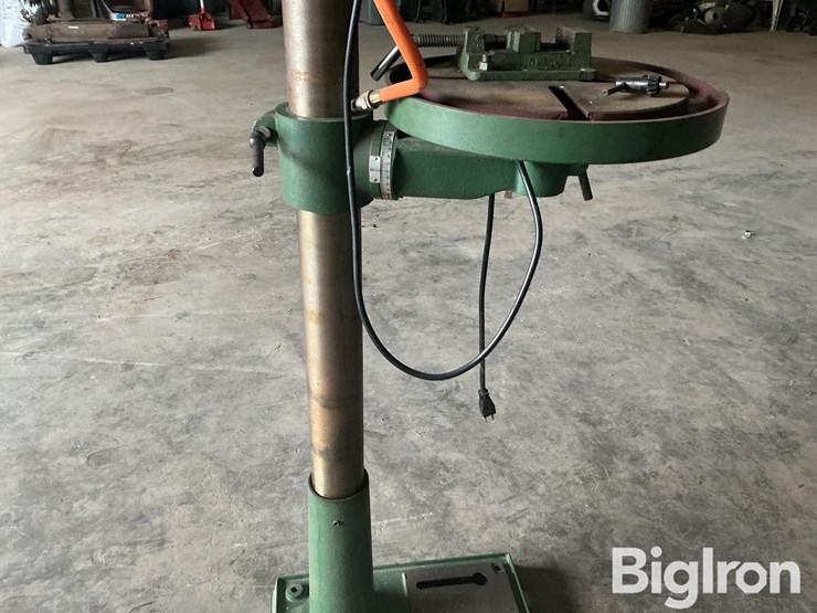 central-machinery-t-583-drill-press-image-14