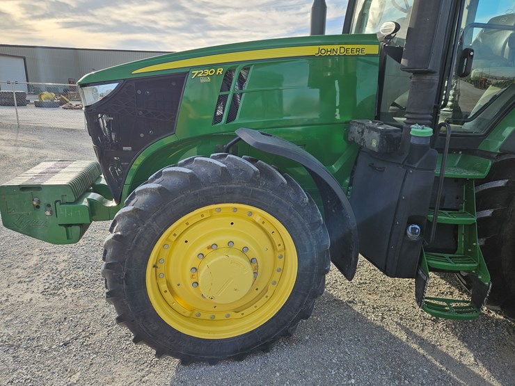 john-deere-7230r-image-18