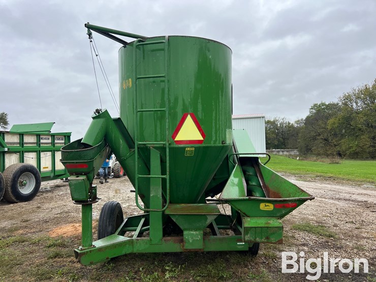 john-deere-400-image-6