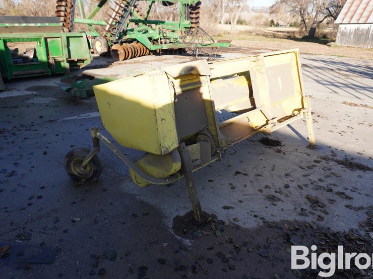 john-deere-7-image-7