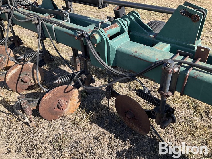 caterpillar-30-image-16