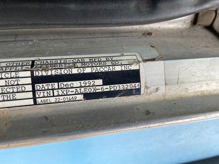 peterbilt-357-image-96