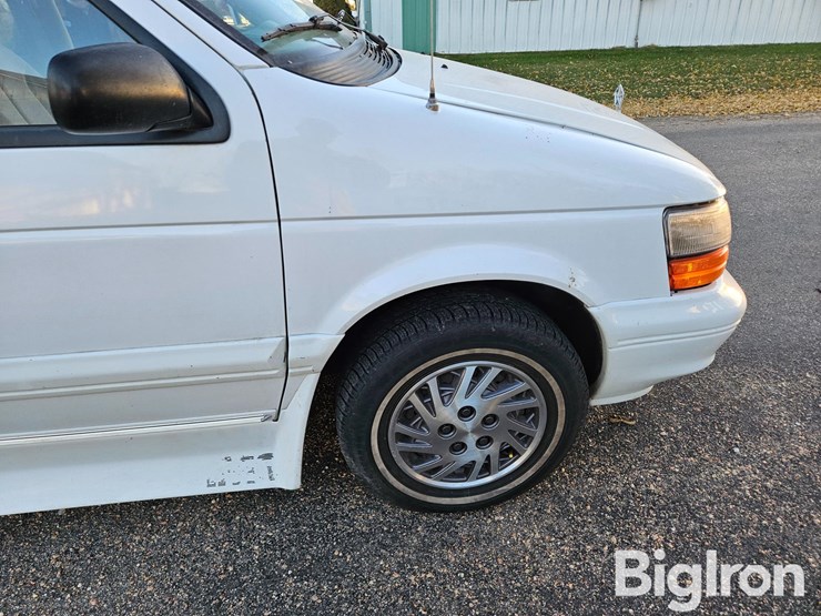 1994-dodge-grand-caravan-image-19