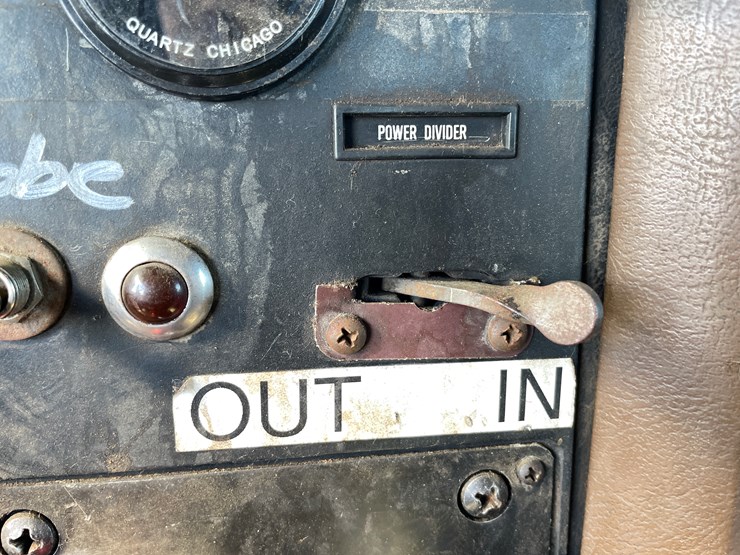 international-9300-image-29