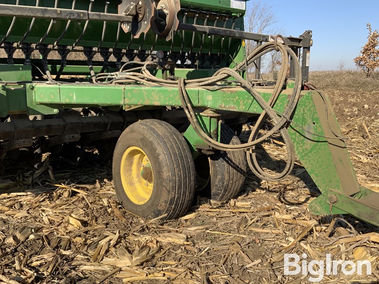 john-deere-750-image-19