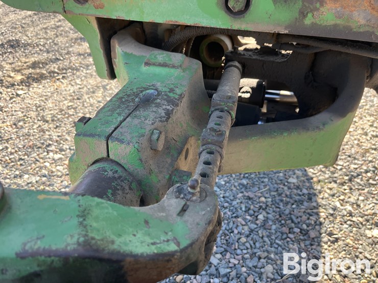 john-deere-4520-image-19