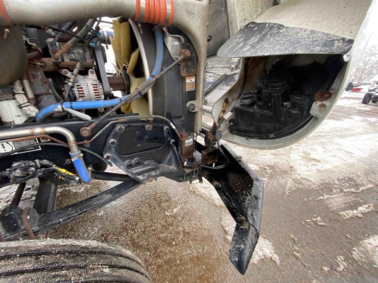 2016-kenworth-t400-image-35