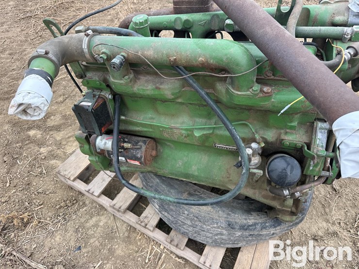 john-deere-329-image-17