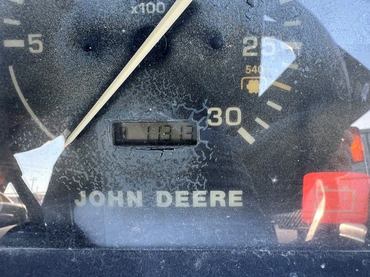 john-deere-4400-image-7
