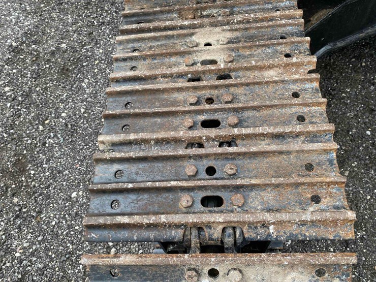 caterpillar-307.5-image-55