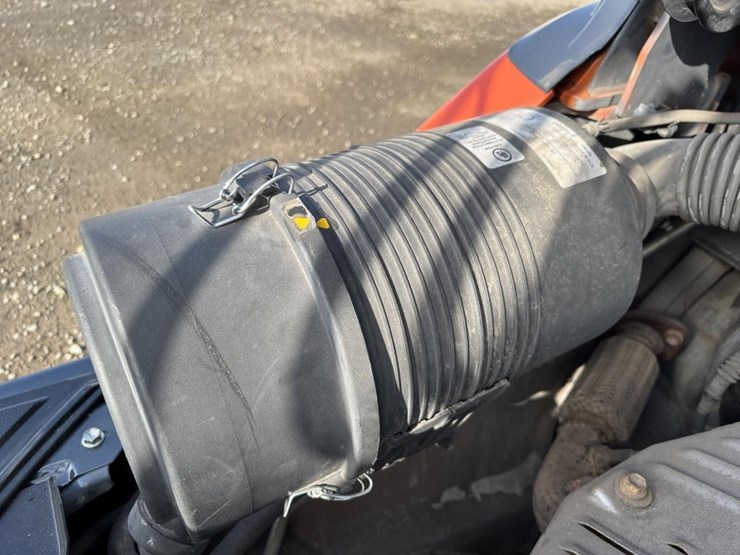 2020-toyota-8fg35u-image-34