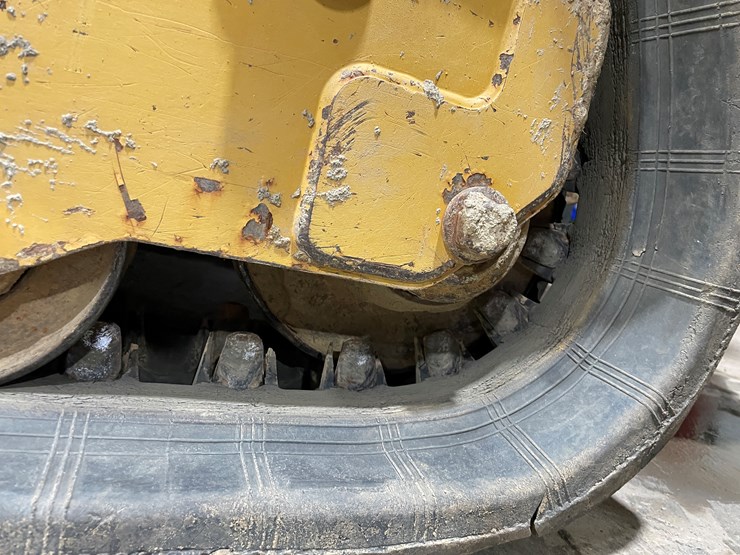 caterpillar-249d-image-22