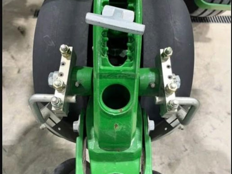 john-deere-5-image-16