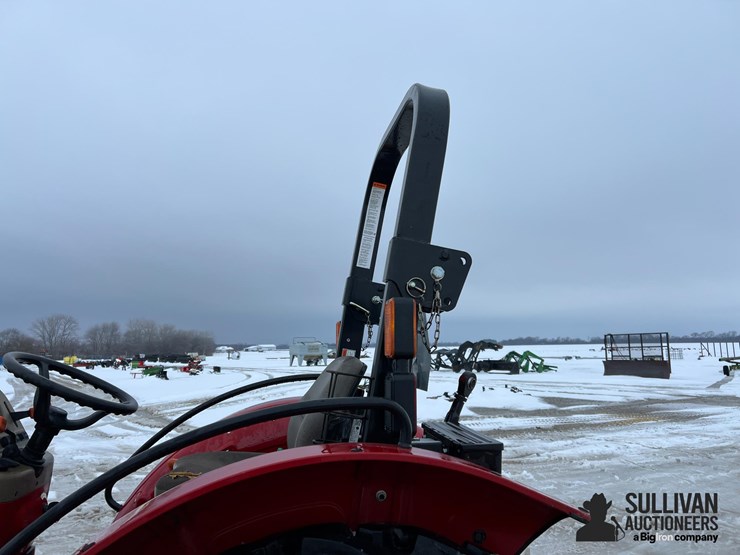 case-ih-farmall-70a-image-11