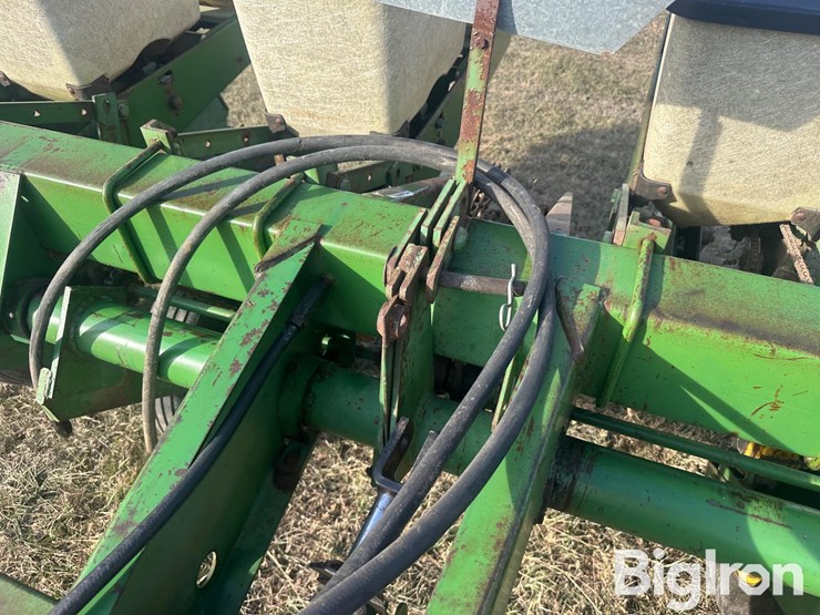 john-deere-7000-image-12