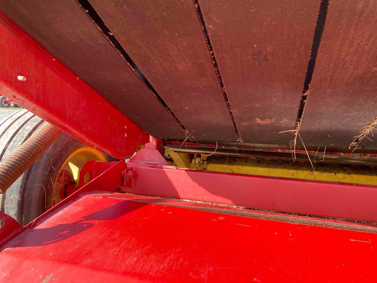 new-holland-644-image-28