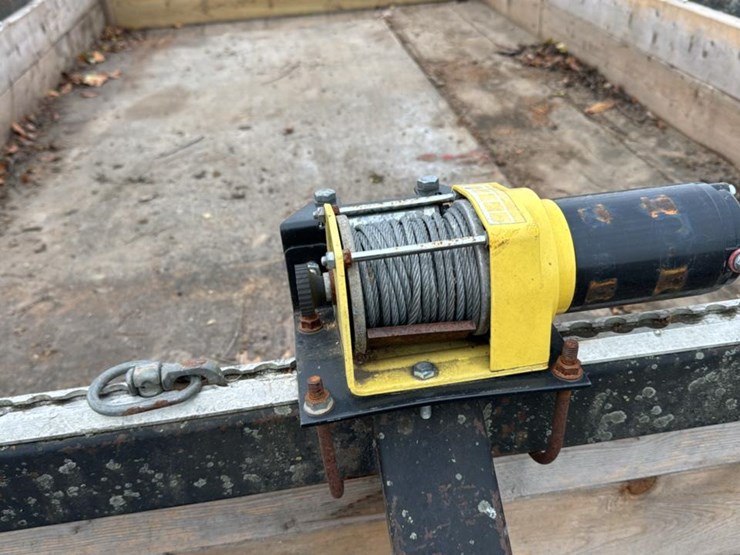 #2207-•-double-axle-tongue-trailer*-image-10