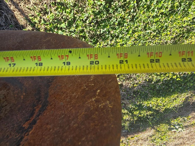 john-deere-230-image-10