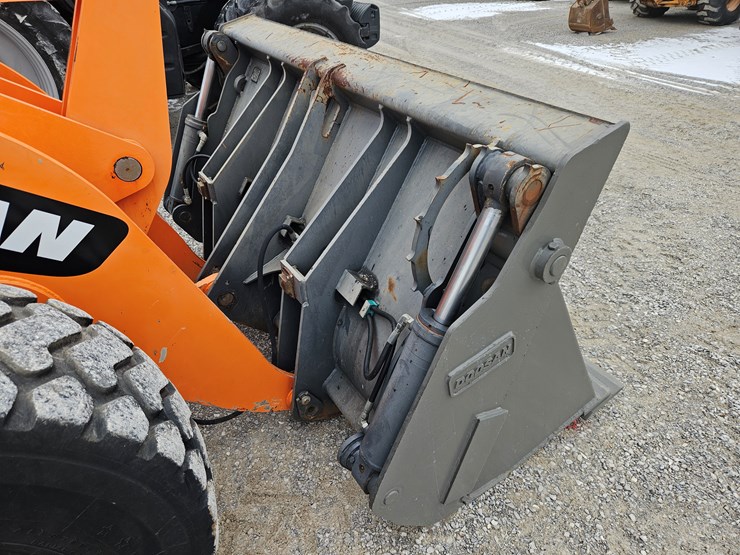 doosan-dl220-3-image-5