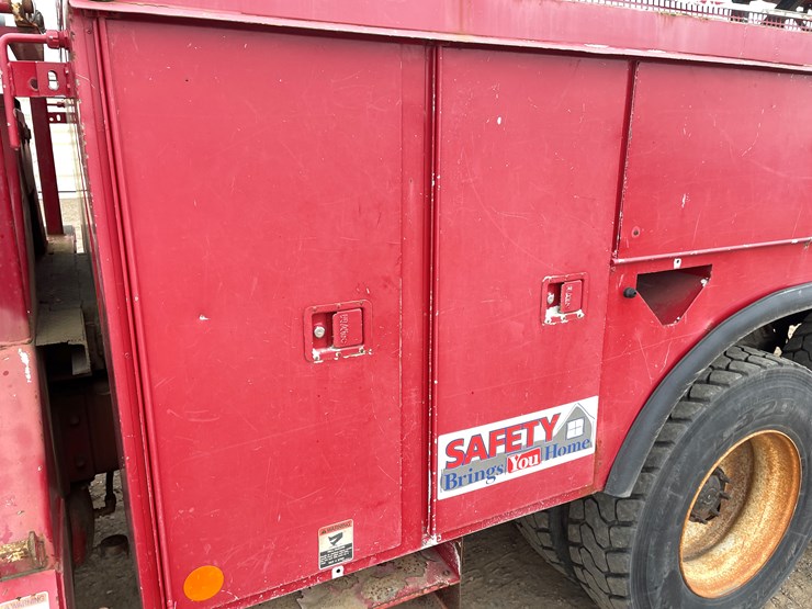 #1119-•-2009-freightliner-digger-derrick-(has-mn-title)-image-20