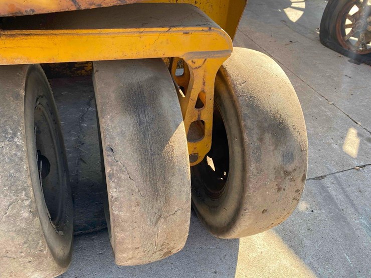 oliver-super-77-image-28