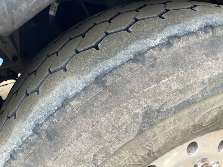 peterbilt-357-image-83