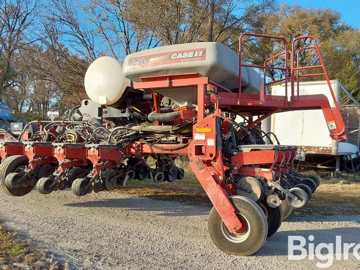 case-ih-1250-image-7